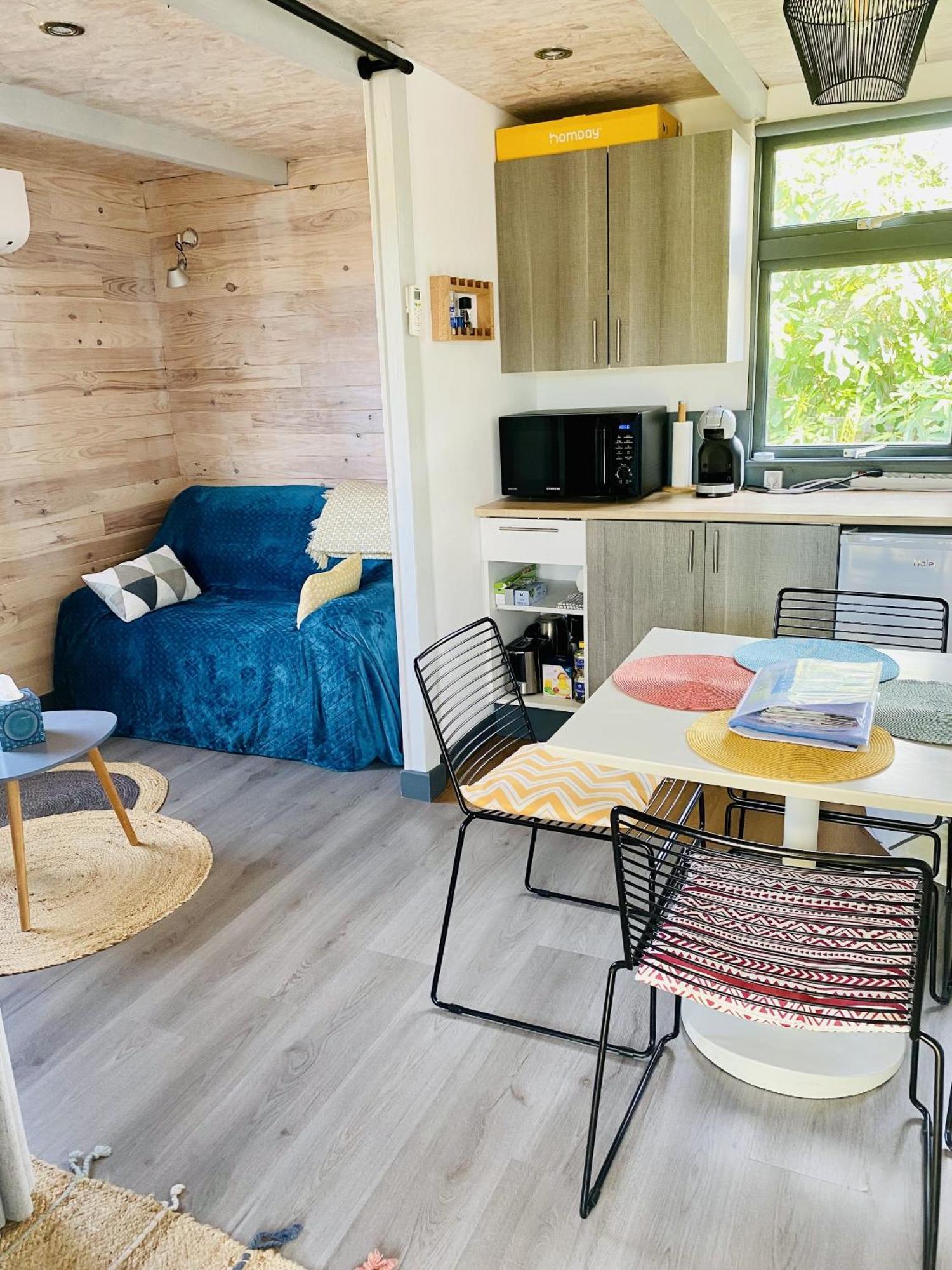 Chalet Atypique Au Calme Avec Emplacement Ideal Soubise Luaran gambar